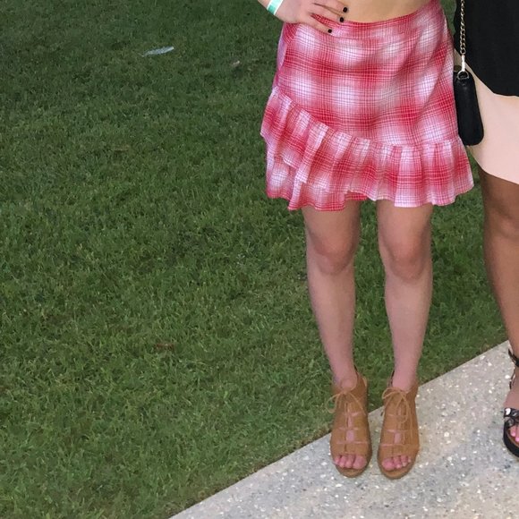 Plaid Ruffled Skirt in Red Size Small - Picture 5 of 5